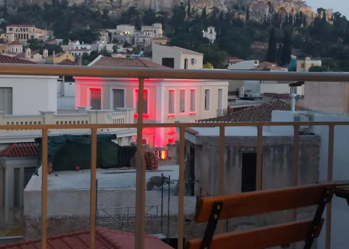 Luxury Apartment Overlooking The Citadel Of Tsakas